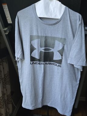 Under Armor Men's Tshirt